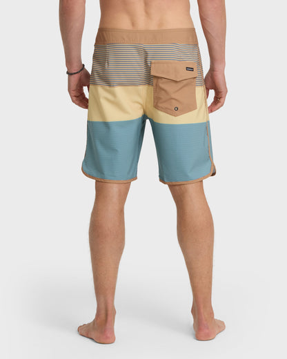 Surfsilk Tijuana 19" Boardshorts - Rattan | Quick SilverClassic