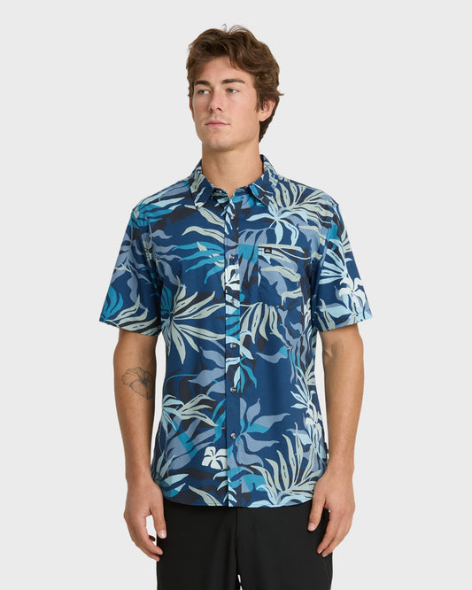 Blueweed Classic Short Sleeve Shirt - Navy | Quick SilverCustomer Favorite