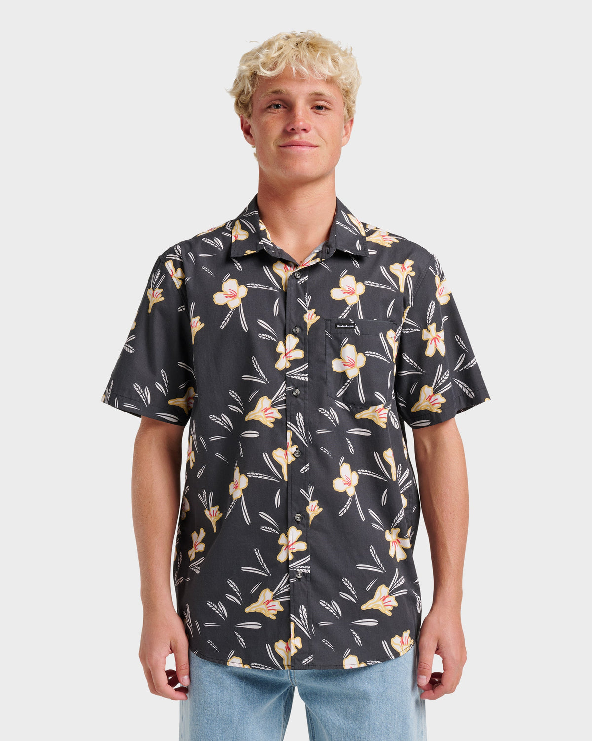 Kaneohe Classic Short Sleeve Shirt - Phantom | Quick SilverLatest