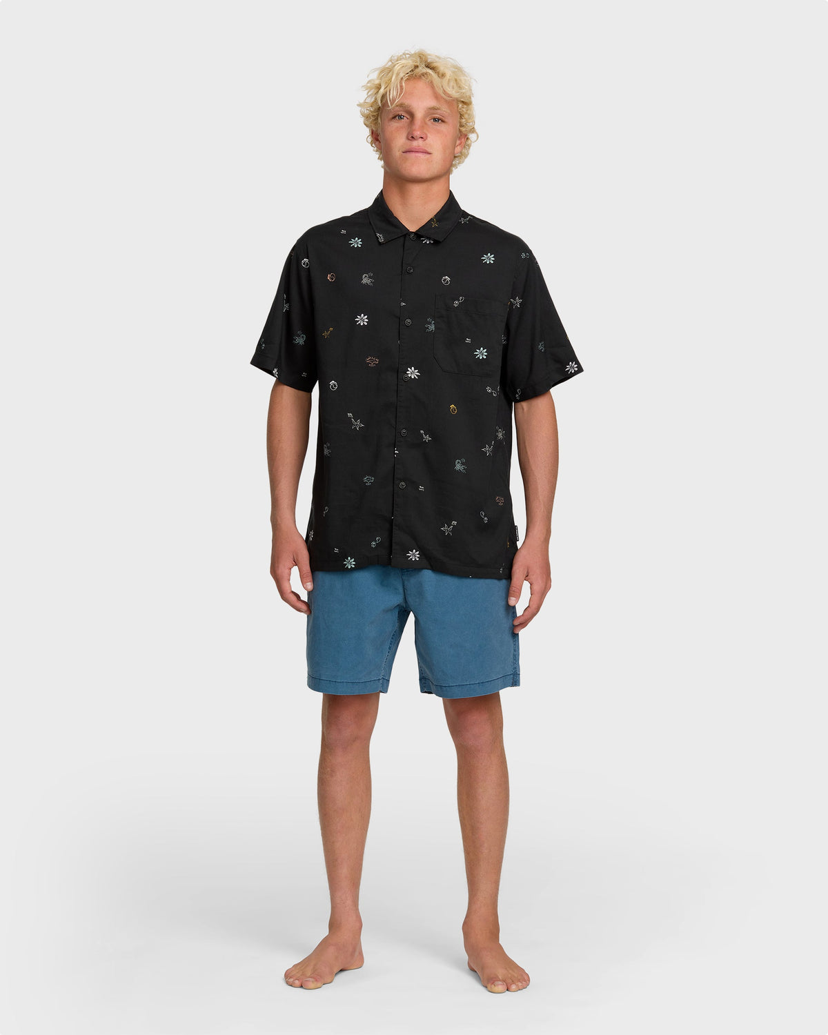 Beach Club Classic Short Sleeve Shirt - Black | Quick SilverEssential