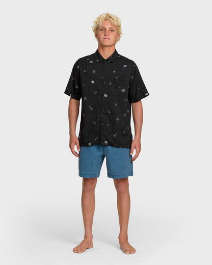Beach Club Classic Short Sleeve Shirt - Black | Quick SilverEssential