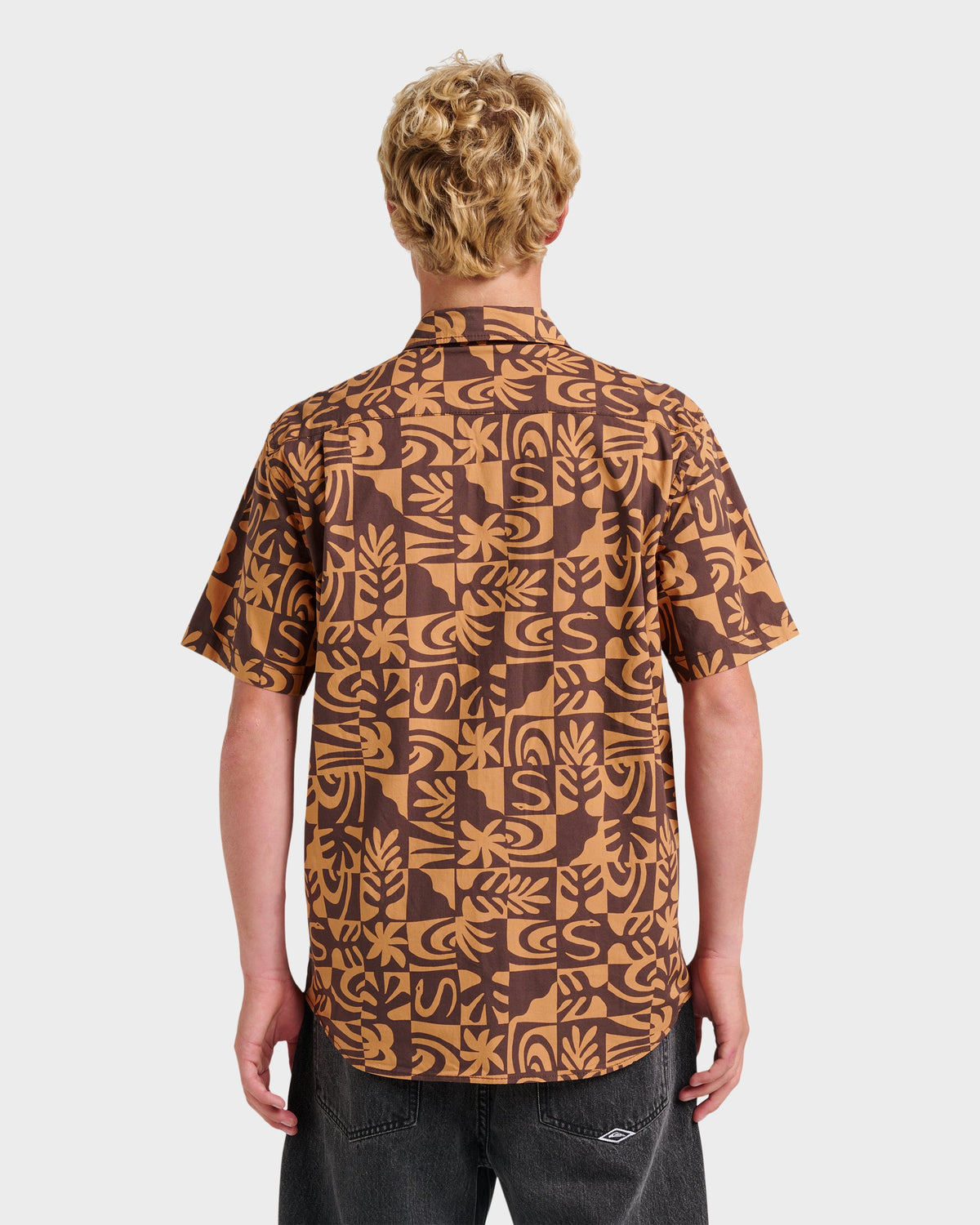 Terra Classic Stretch Short Sleeve Shirt - Chocolate | Quick SilverGreat Value
