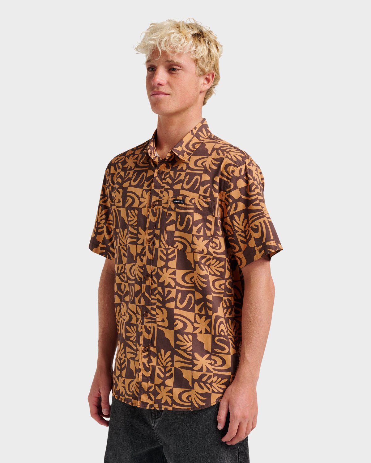 Terra Classic Stretch Short Sleeve Shirt - Chocolate | Quick SilverGreat Value
