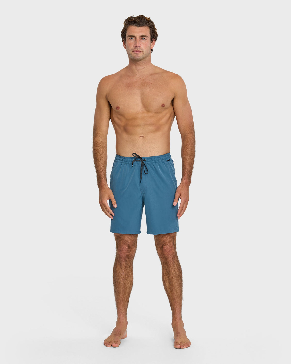 Taxer Amphibian 18" Hybrid Shorts - Copen Blue | Quick SilverTrusted