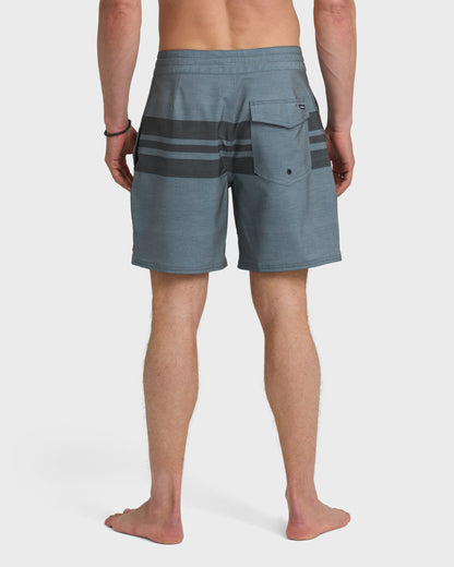 Surfsilk Street Trunk 18" Boardshorts - Black | Quick SilverGreat Value